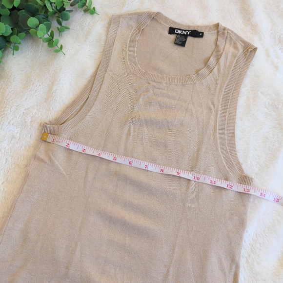 🌷3/15🌷 DKNY silk blend sweater vest size S - Picture 5 of 5